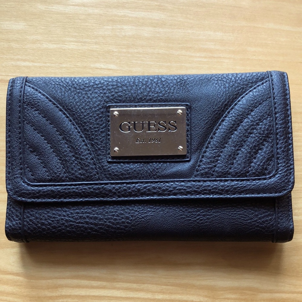 🆕 Guess Women's Square Logo Slim Trifold Wallet